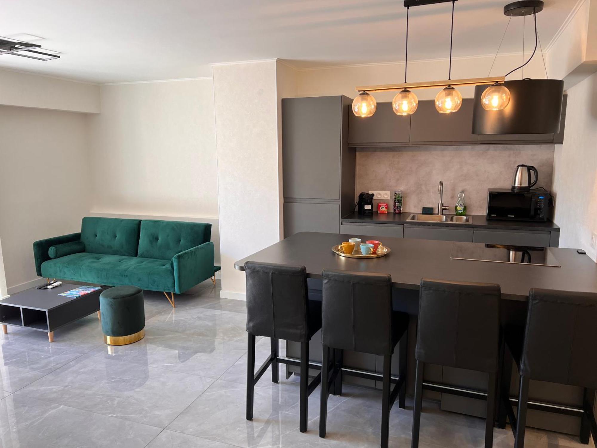 Les Arenes - Cannes Centre, Charmant 2 Pieces Recemment Renove De 45 M2 Avec Sa Terrasse De 10 M2 Luaran gambar
